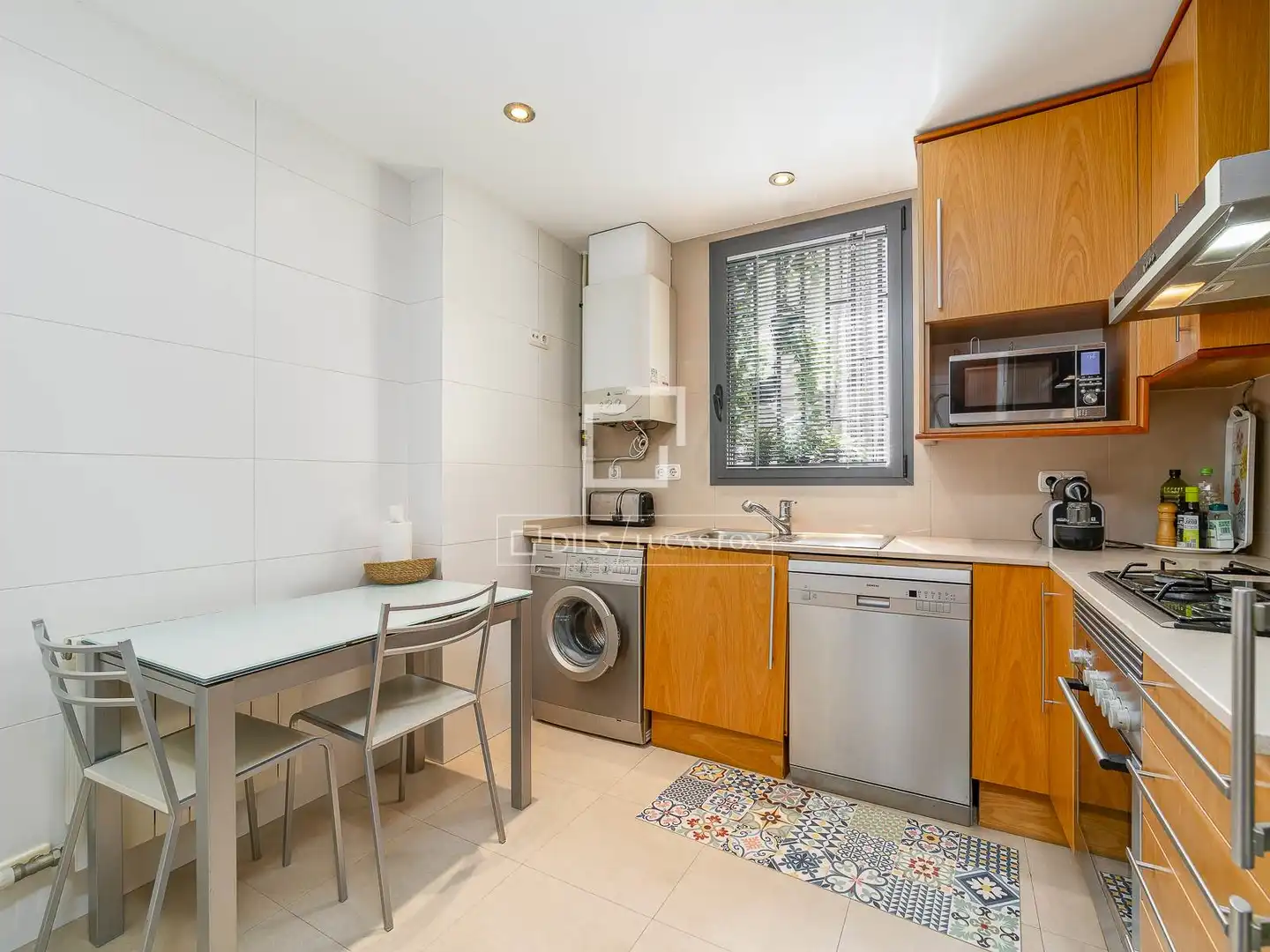 Vista exterior de Piso en venta en Barcelona con Aire acondicionado, Calefacción y Parquet