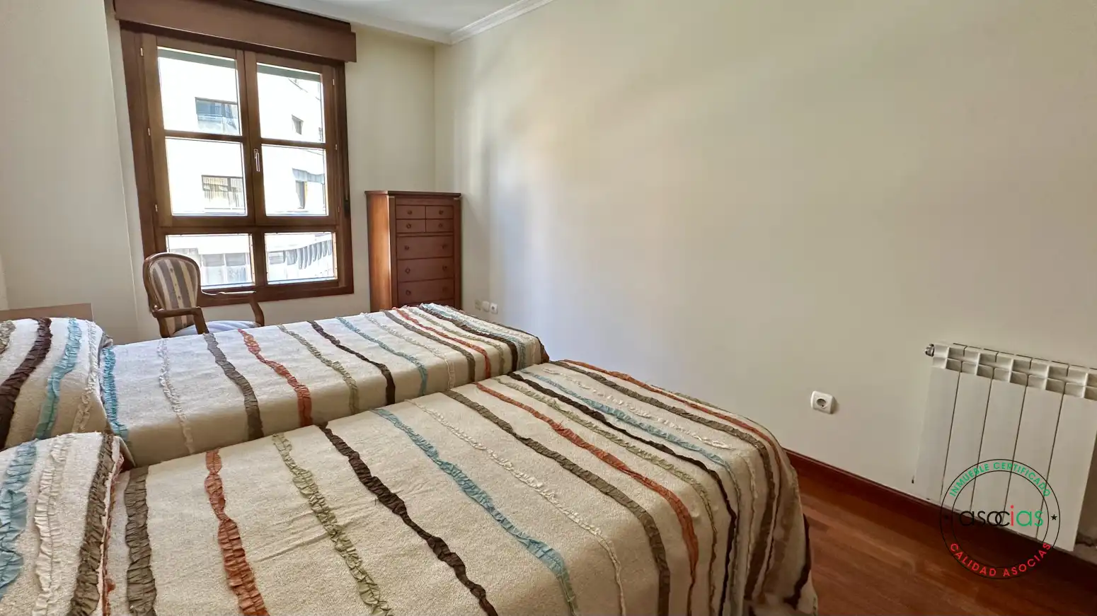 Habitación de Piso en venta en Gijón  con Calefacción