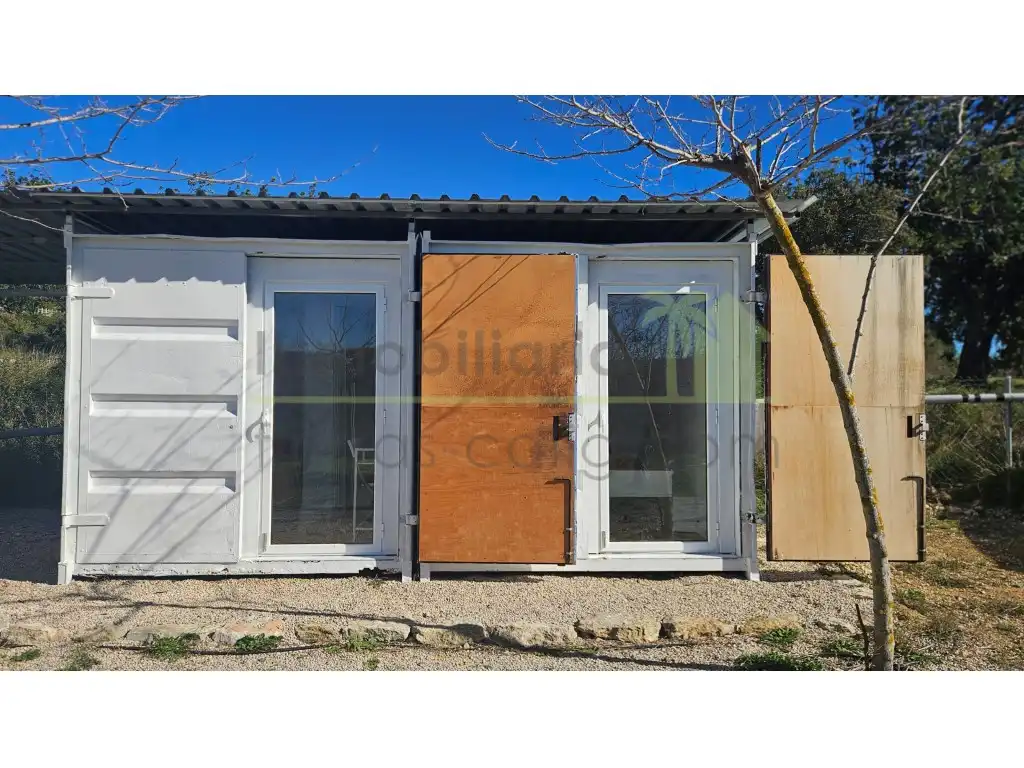 Vista exterior de Casa o xalet en venda en Cervera del Maestre amb Aire condicionat
