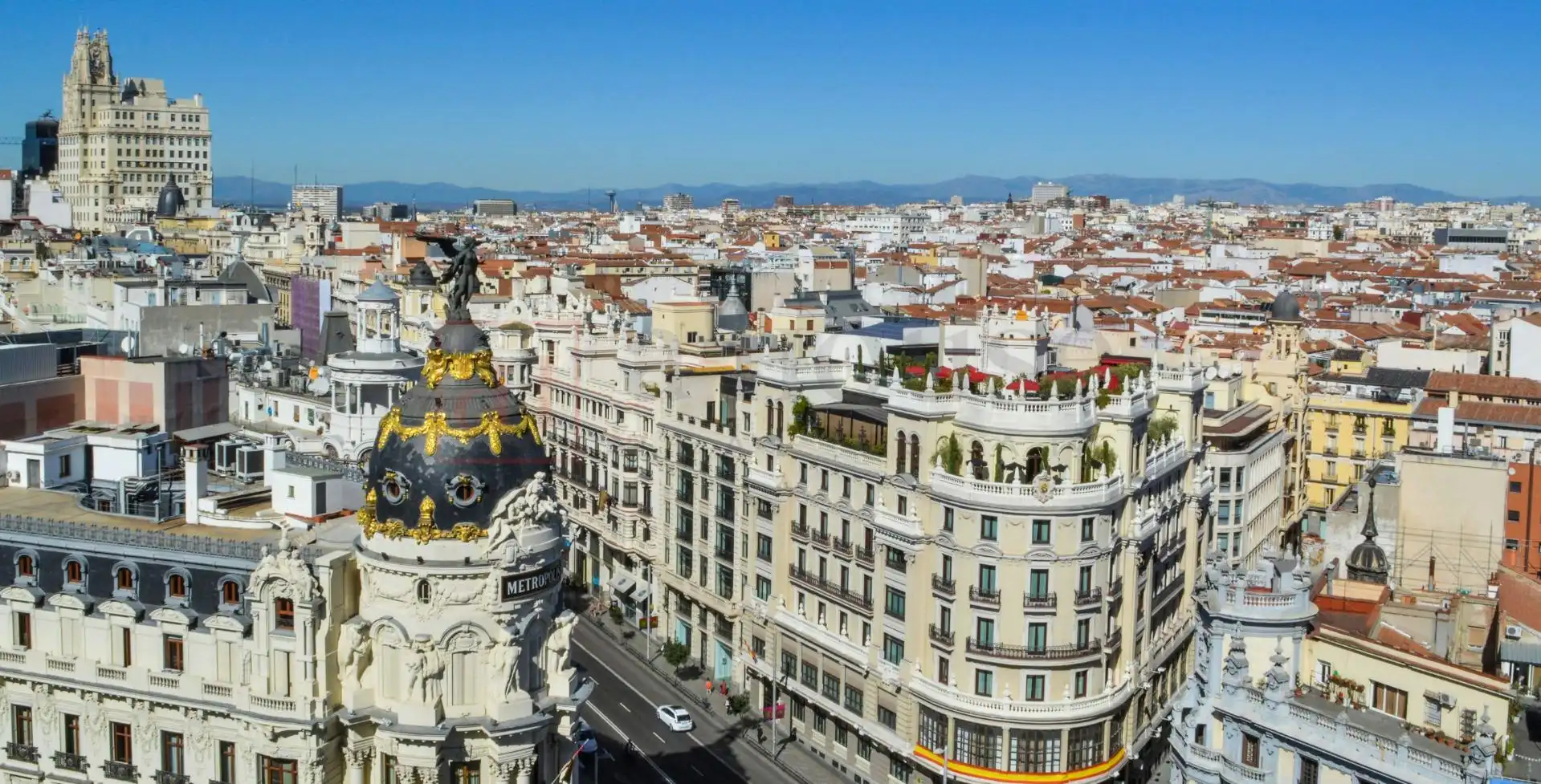 Vista exterior de Planta baja en venta en Madrid con Calefacción y Amueblado