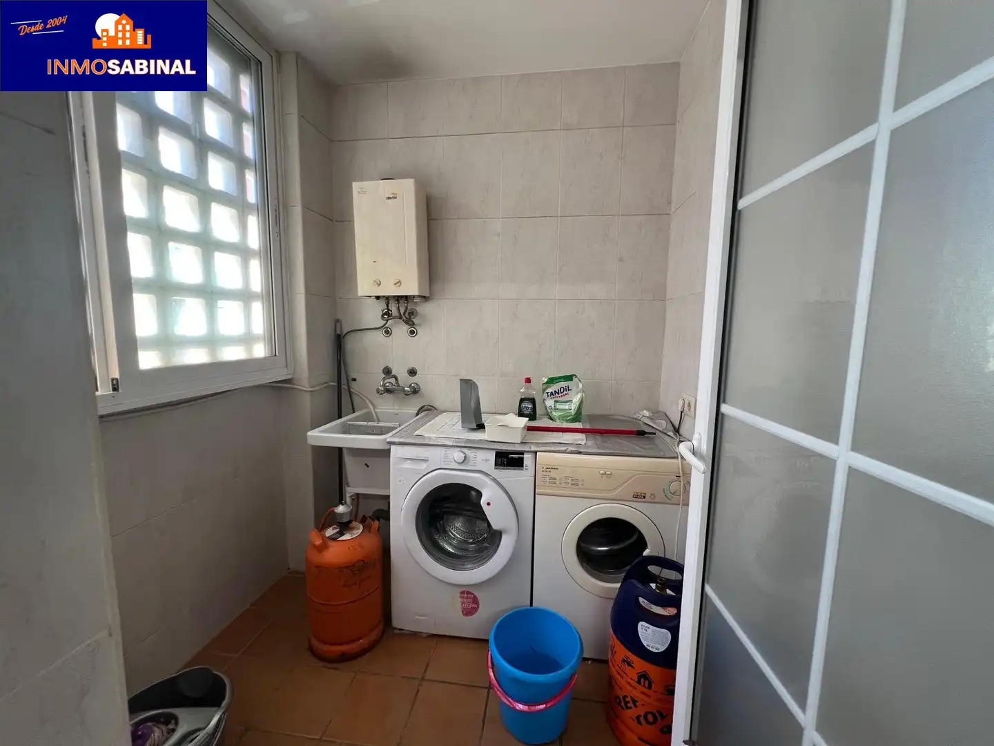 Cuina de Casa adosada en venda en Roquetas de Mar amb Aire condicionat, Calefacció i Terrassa