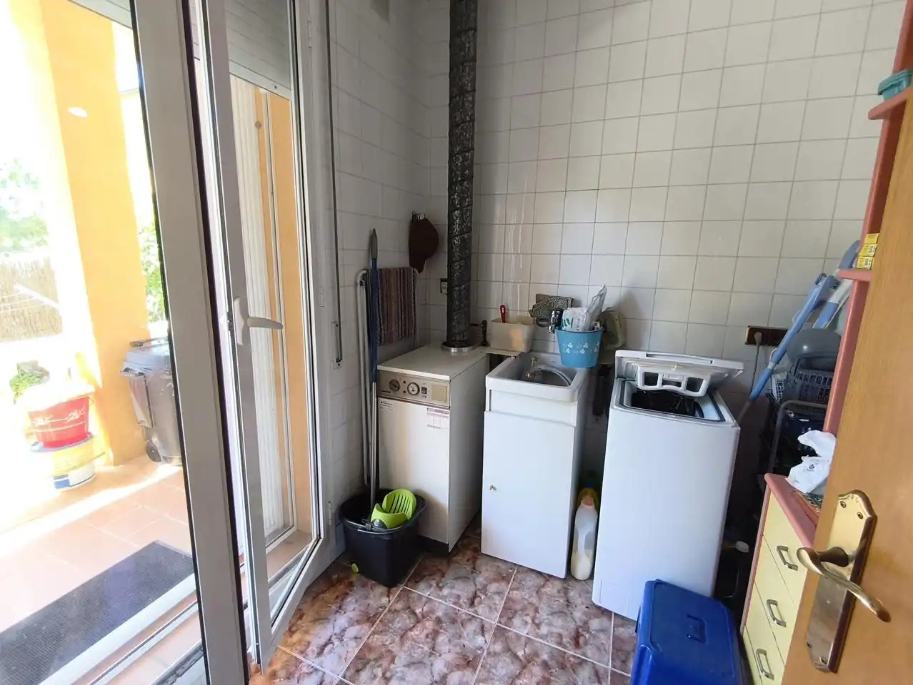 Küche von Haus oder Chalet zum Verkauf in Canyelles mit Heizung, Privatgarten und Terrasse