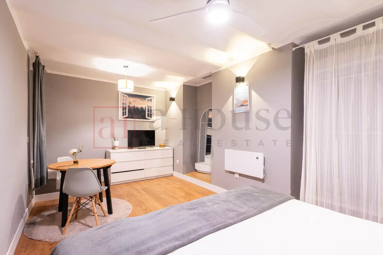 Habitación de Dúplex en venta en Madrid con Aire acondicionado, Calefacción y Amueblado