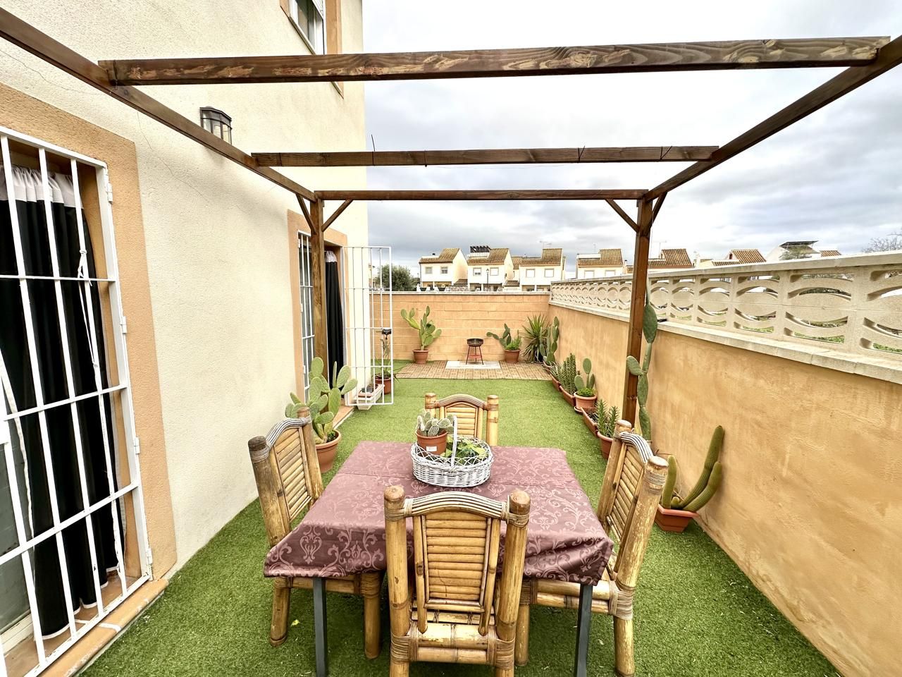 Terrassa de Casa o xalet en venda en Fuente de Piedra amb Aire condicionat, Jardí privat i Terrassa