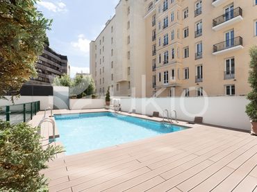 Apartament amb balcó de lloguer a Calle de José Abascal