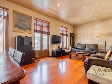 Piso con balcón en venta en Chamberí