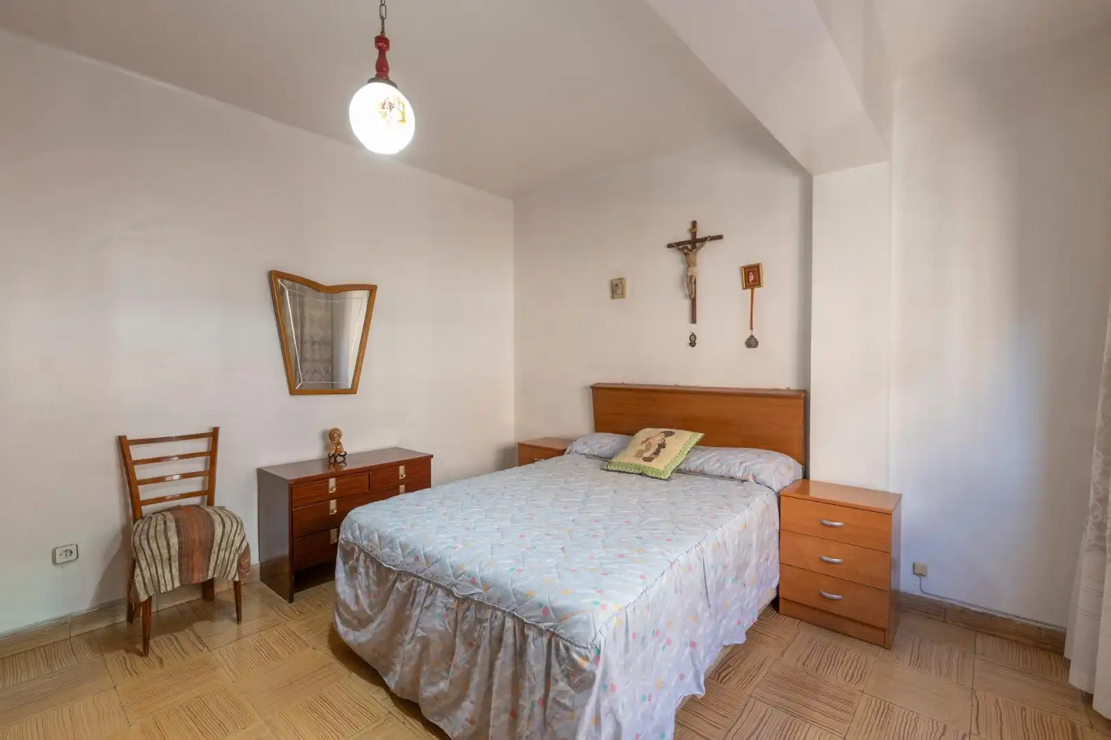 Bedroom of Flat for sale in Ronda