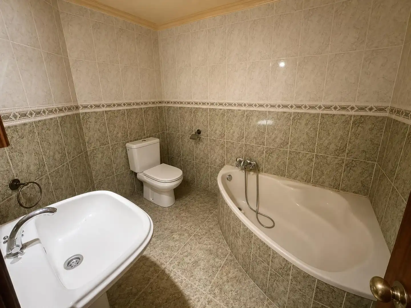 Baño de Piso en venta en La Línea de la Concepción