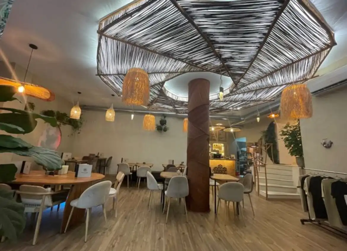 Business premises for transfer in Rúa José Regojo 1, imagen 8