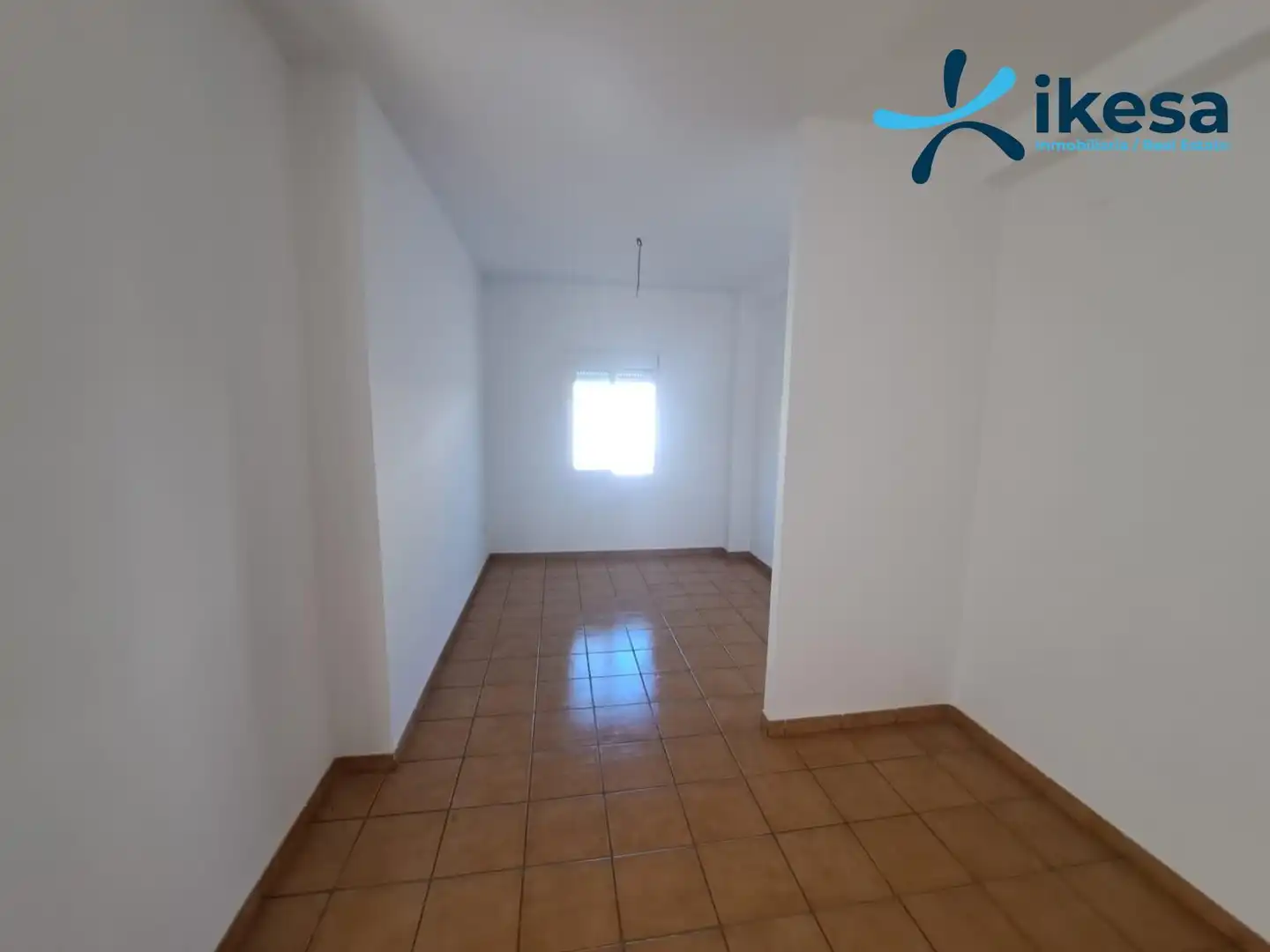 Casa adosada en venta en Bonares
