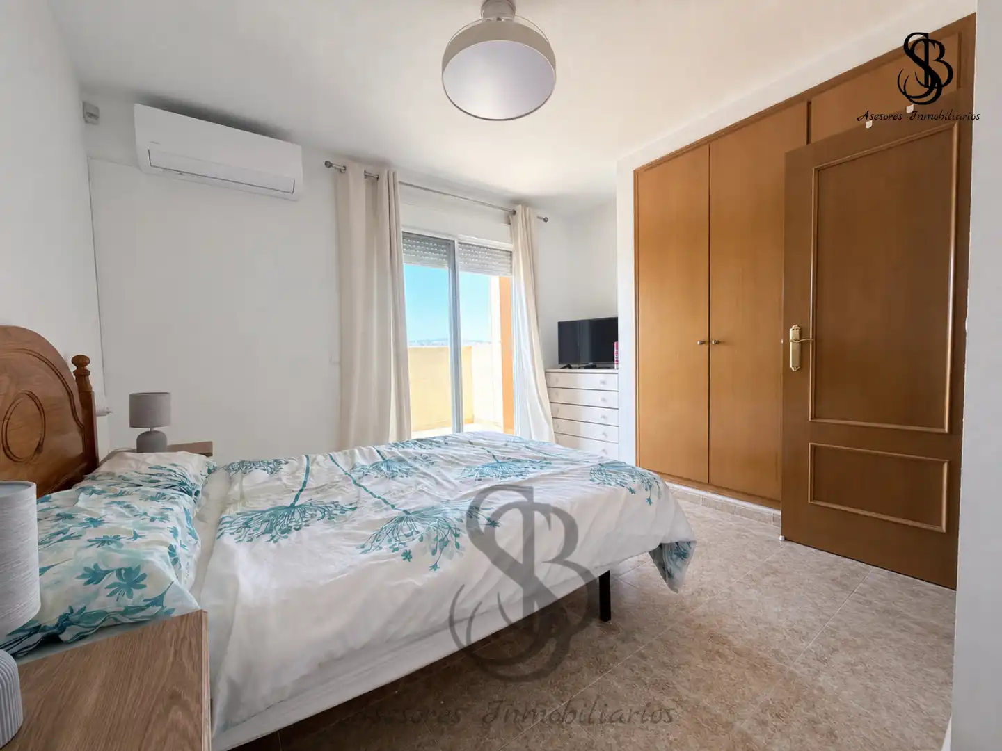 Habitación de Casa adosada en venta en Busot con Aire acondicionado, Calefacción y Jardín privado