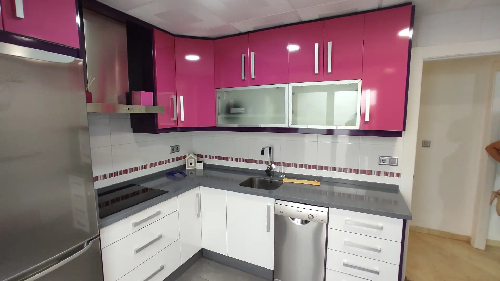 Wohnung zur Miete in Calle Tierno Galván, Las Tres Cruces