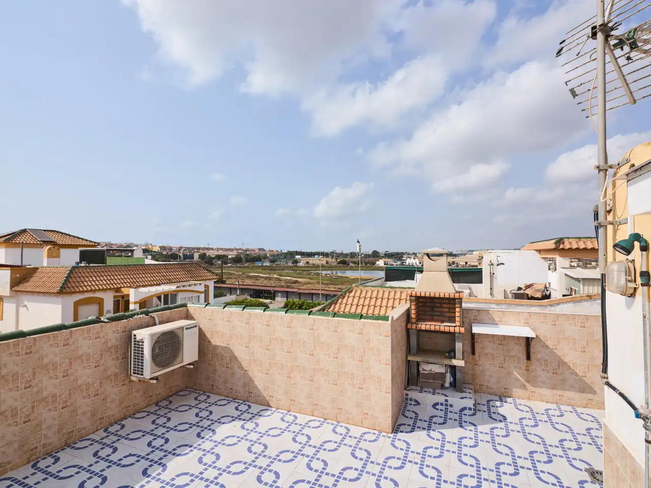 Bungalow amb terrassa en venda a Zona Carrefour - Urbanizaciones, imagen 29