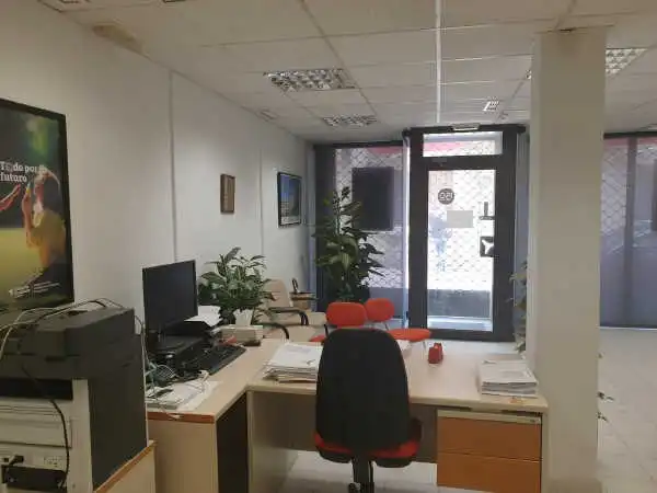 Local en venta en Burjassot