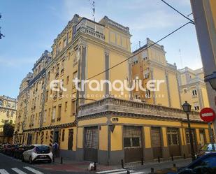 Exterior view of Flat to rent in  Madrid Capital  with Air Conditioner, Terrace and Washing machine