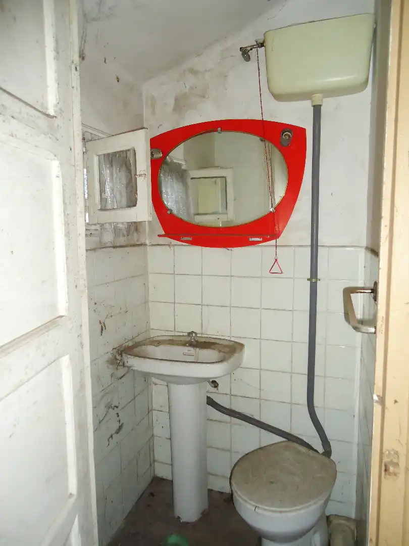 Badezimmer von Gebäude zum Verkauf in Laviana
