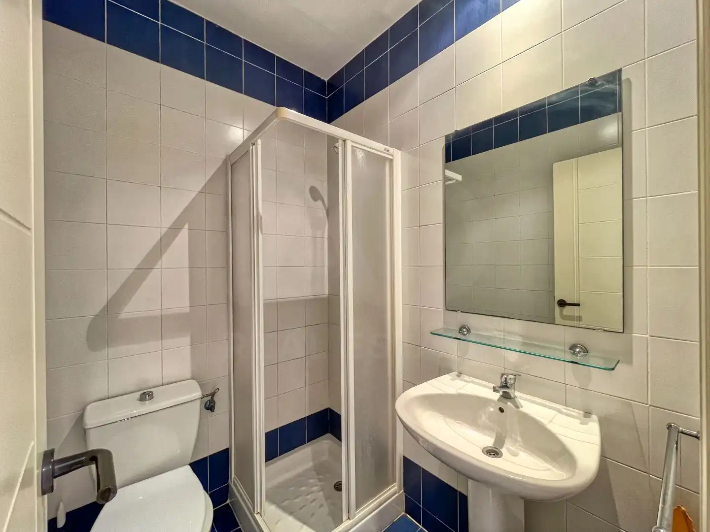 Badezimmer von Dachboden zum Verkauf in Dénia mit Klimaanlage, Heizung und Terrasse