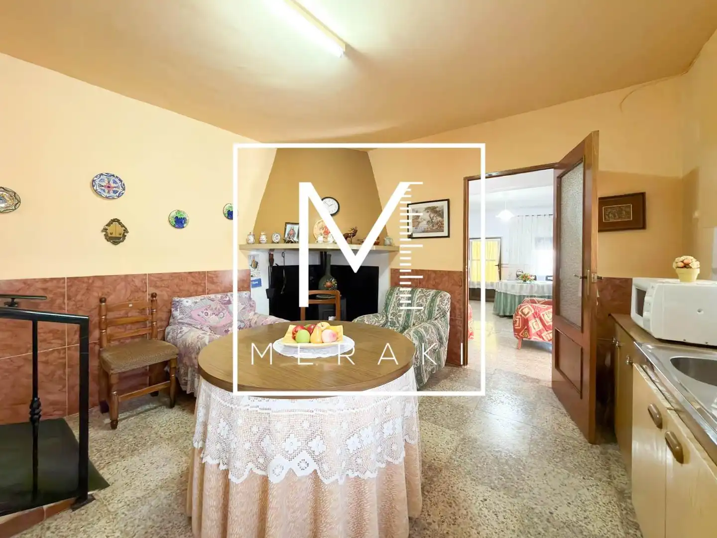Sala d'estar de Casa o xalet en venda en Lezuza amb Calefacció, Jardí privat i Terrassa