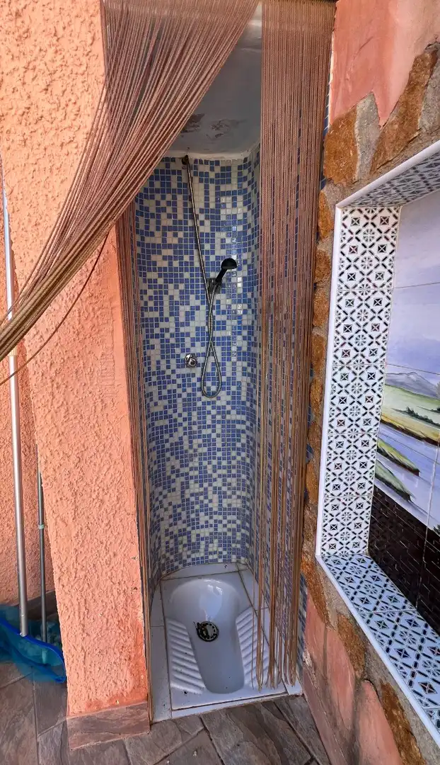 Baño de Casa adosada en venta en Torrevieja con Aire acondicionado, Calefacción y Jardín privado