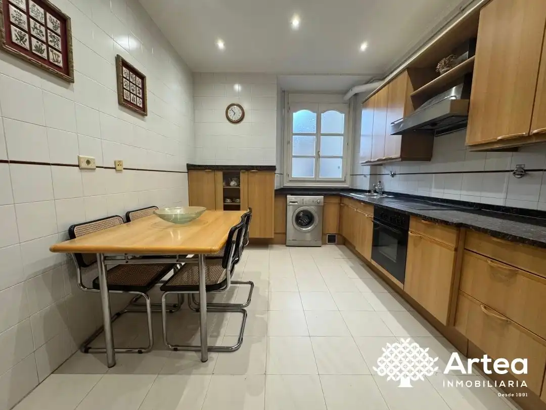 Wohnung zur Miete in Epaltzaren Alargunaren Kalea, Casco Viejo