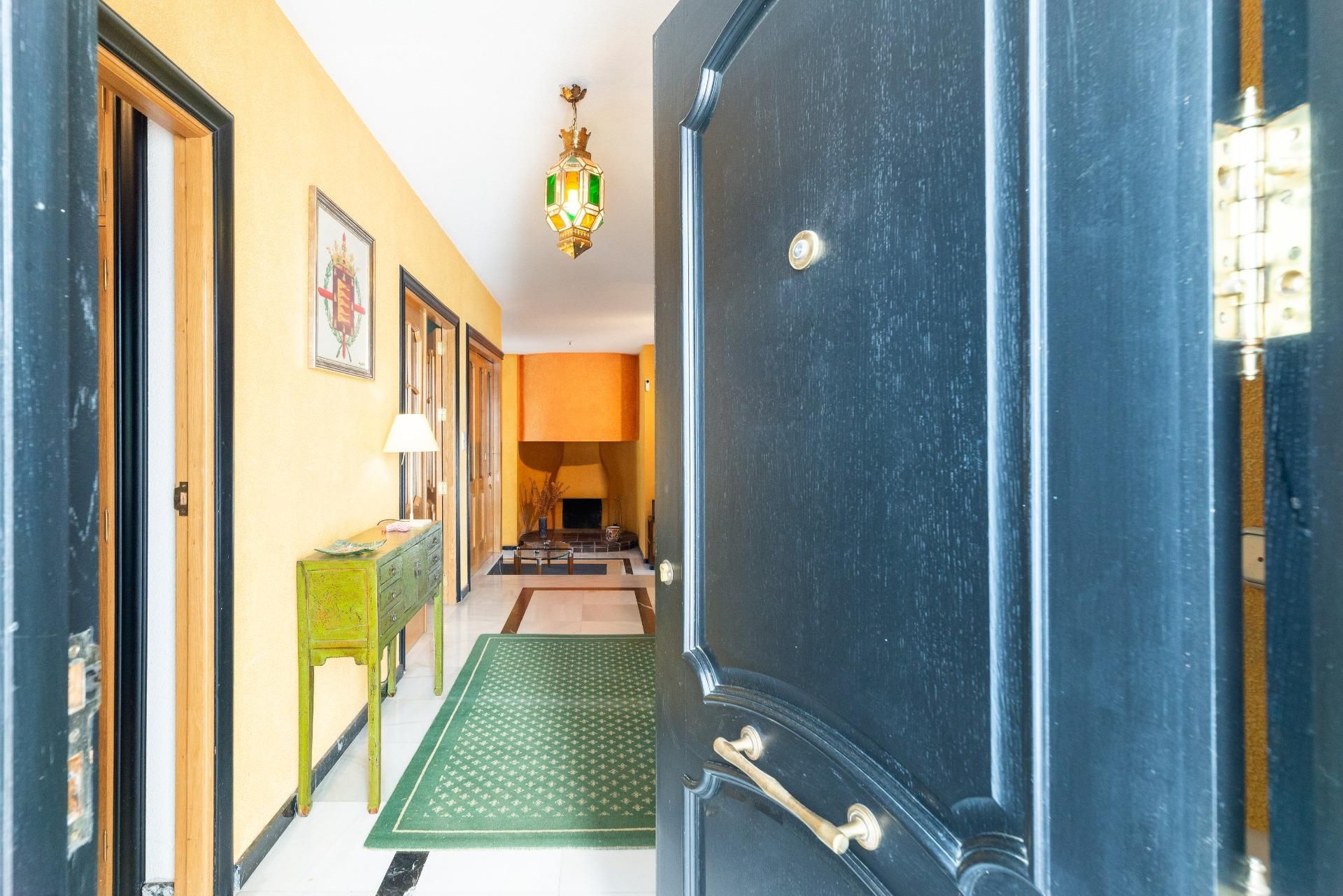 House or chalet for sale in  Granada Capital  with Heating, Private garden and Terrace