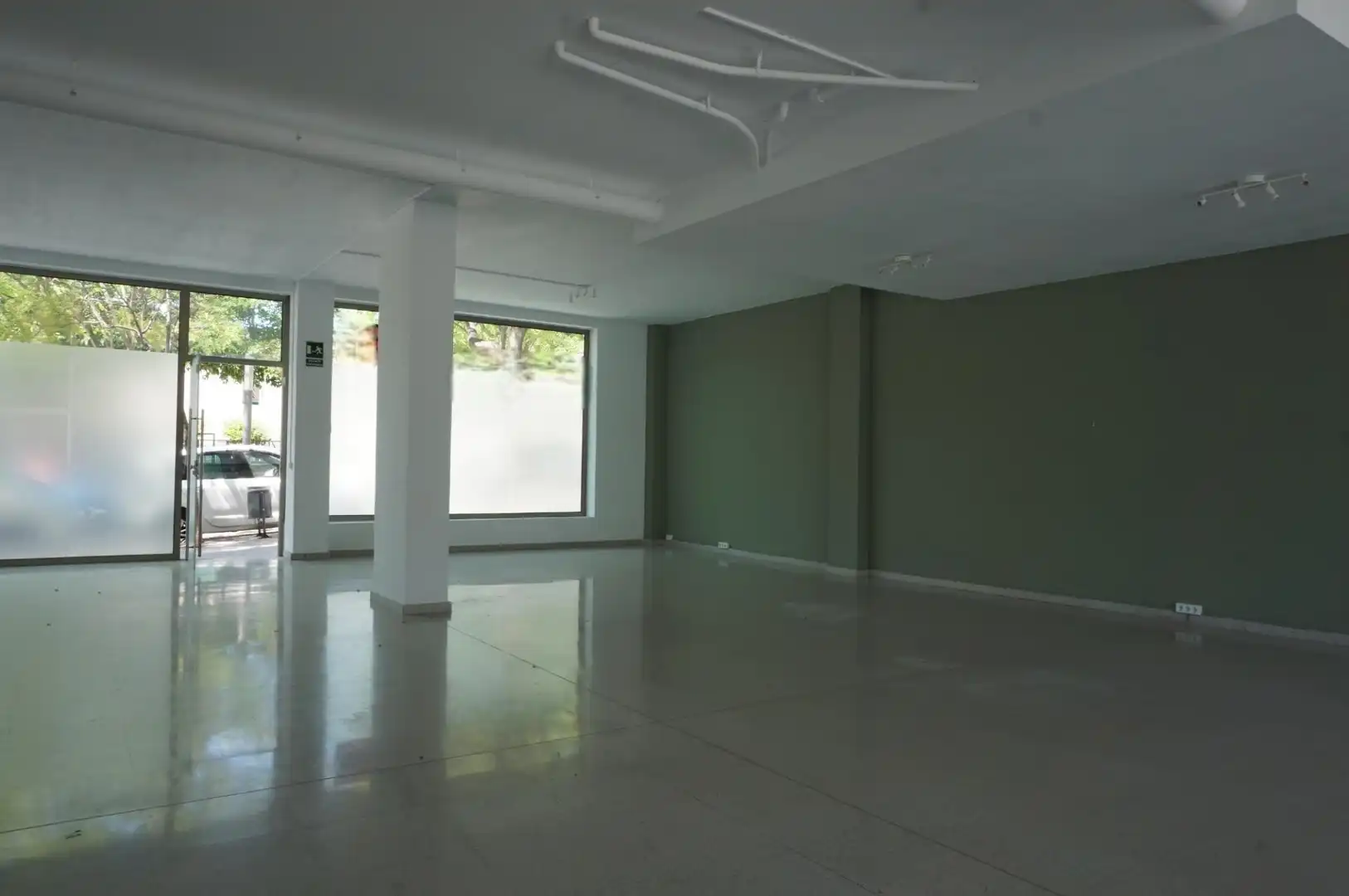 Local comercial en venta en Carrer ERNEST LLUCH, D', imagen 2