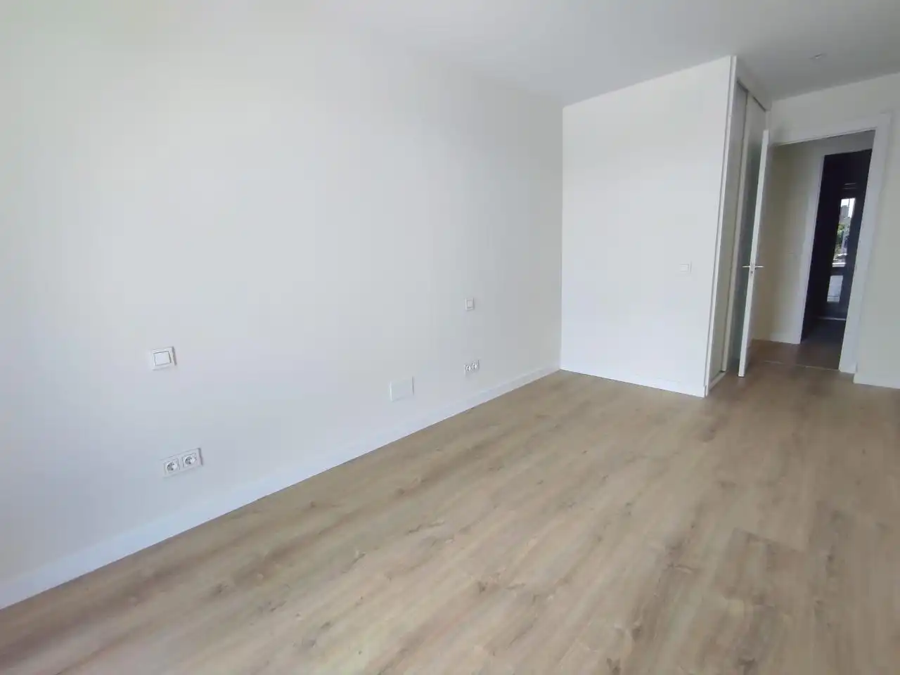 Habitación de Planta baja de alquiler en Santander con Calefacción, Jardín privado y Parquet