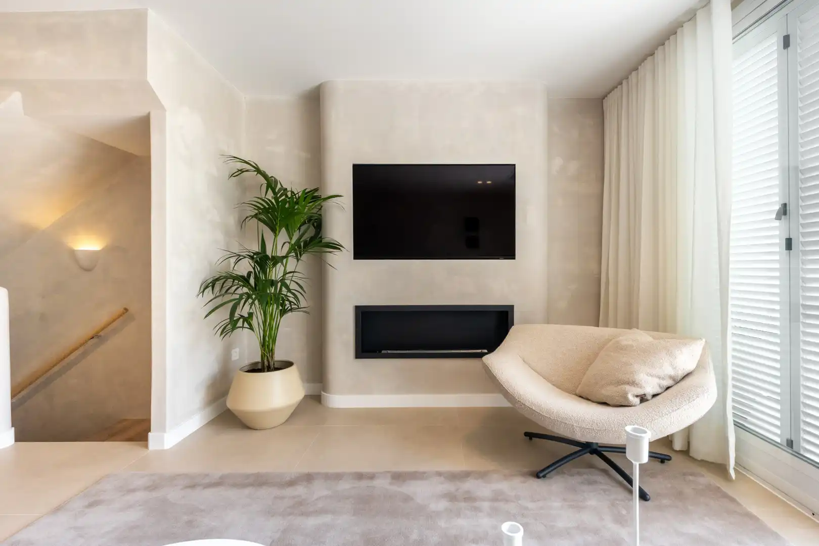 Living room of Detached homes for sale in Marbella  with Air Conditioner, Heating and Private garden