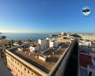 Vista exterior de Pis en venda en  Cádiz Capital amb Calefacció i Terrassa