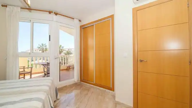 Apartamento con piscina en venta en Las Marinas / Les Marines, imagen 16