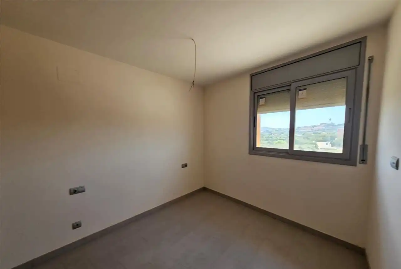 Dormitori de Pis en venda en Torredembarra amb Aire condicionat, Calefacció i Terrassa