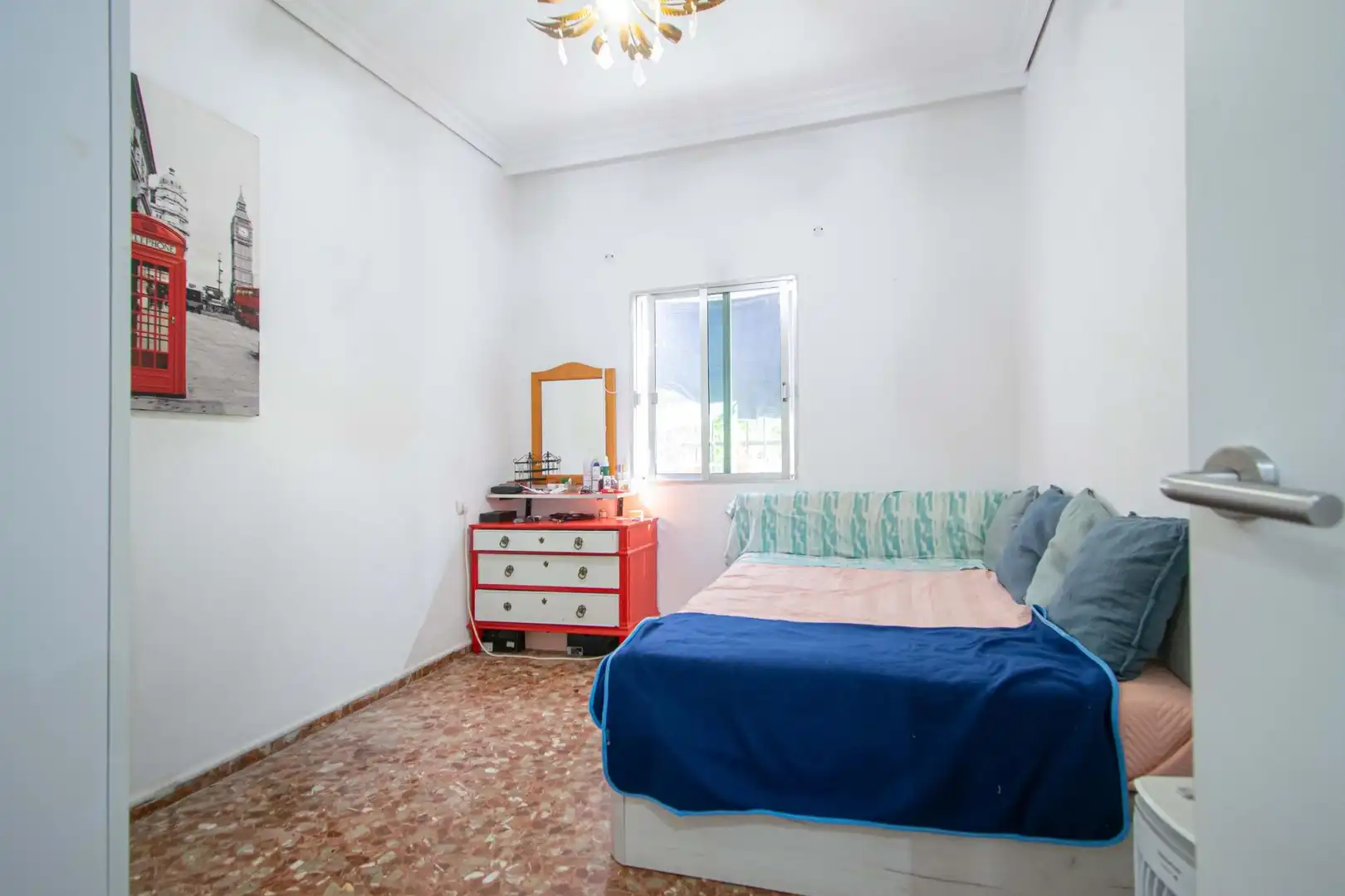 Bedroom of Flat for sale in Sevilla