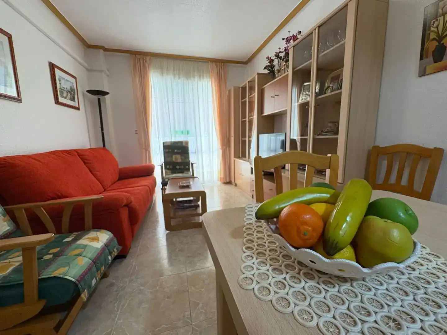 Sala d'estar de Pis en venda en Torrevieja amb Aire condicionat i Balcó