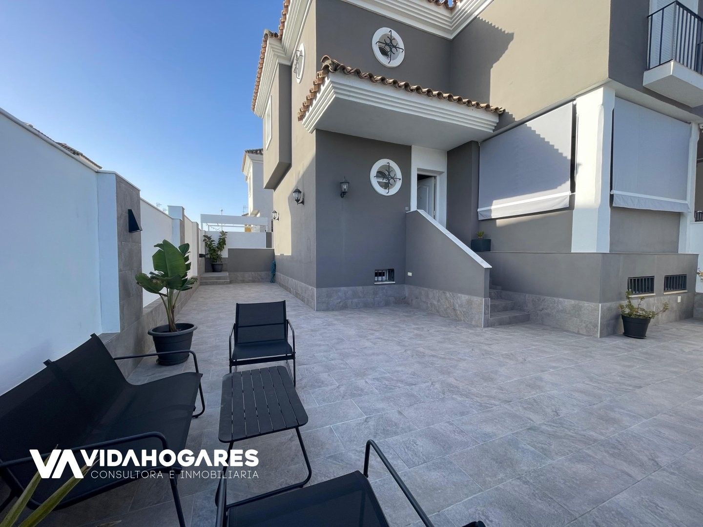 Terrace of Single-family semi-detached for sale in Rota
