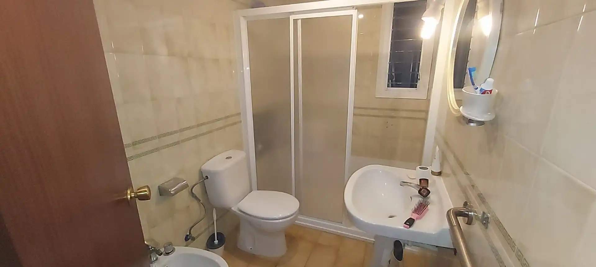 Badezimmer von Wohnung zum Verkauf in Barberà del Vallès mit Klimaanlage und Terrasse