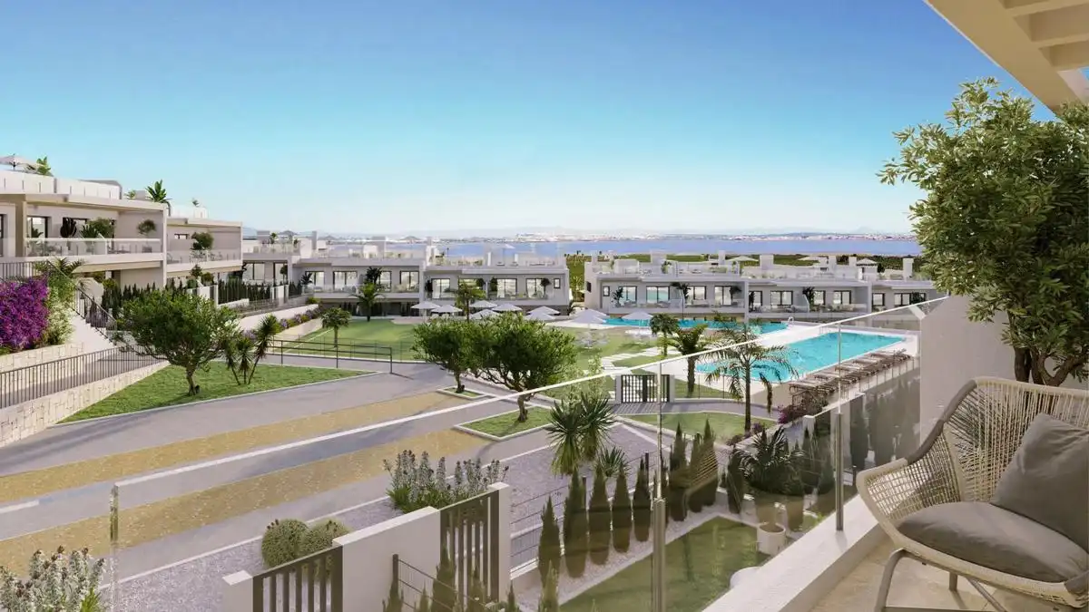 Penthouse with pool for sale in Av. de Denia 5