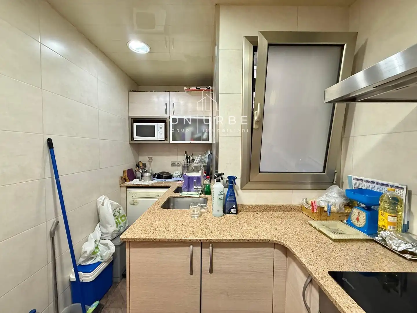 Kitchen of Flat for sale in Barcelona  with Air Conditioner and Terrace