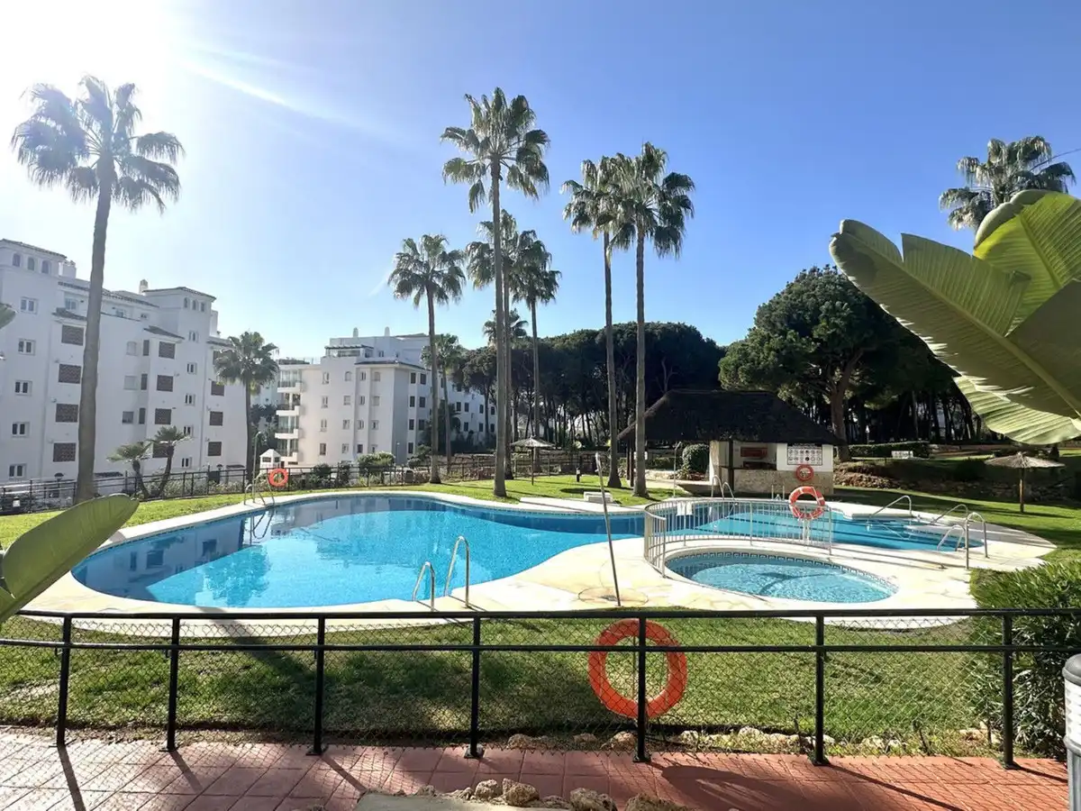 Apartamento con jardín en venta en Calahonda, imagen 49
