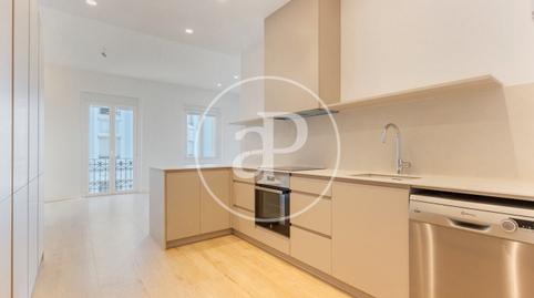 Photo 4 of Flat to rent in C/ de L'almirall Cadarso, Gran Via, Valencia