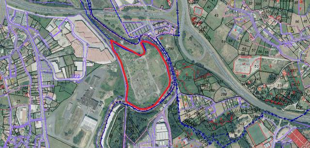 Terreno industrial en Venta en 43.308969757621966, -8.353079206192861, -1 en Almeiras