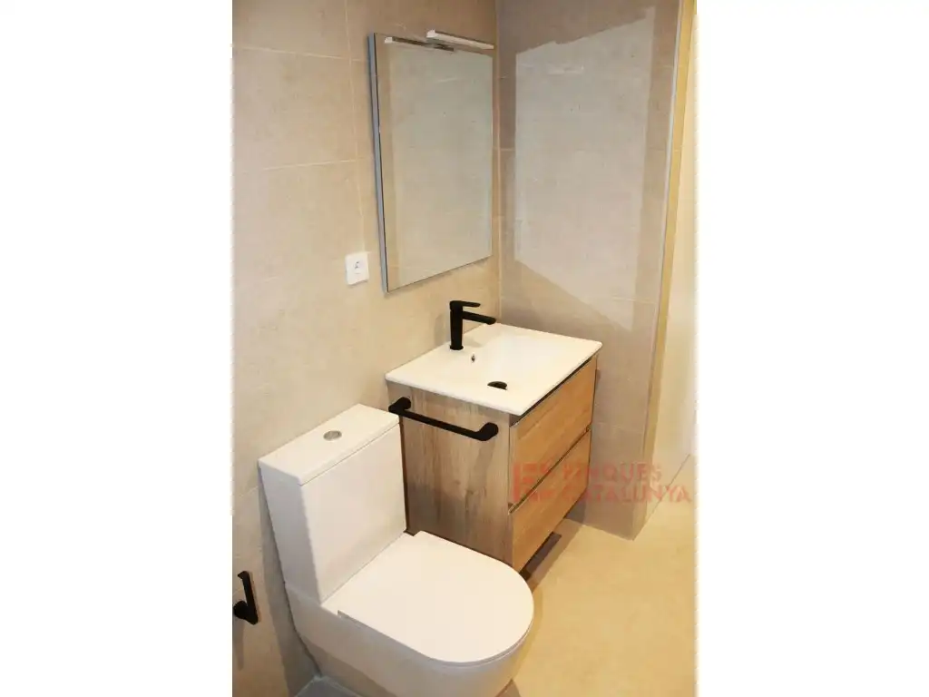 Flat for sale in Centre - Barri Vell