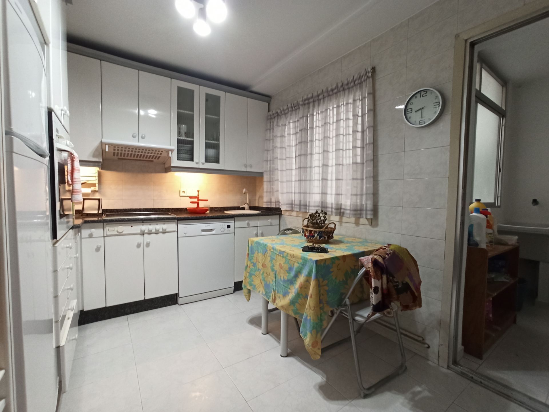 Kitchen of Flat to rent in Santiago de Compostela   with Furnished