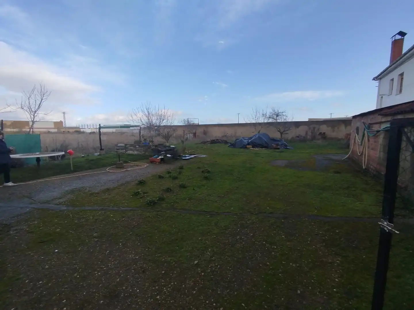 Casa o xalet en venda en Onzonilla amb Calefacció, Jardí privat i Parquet