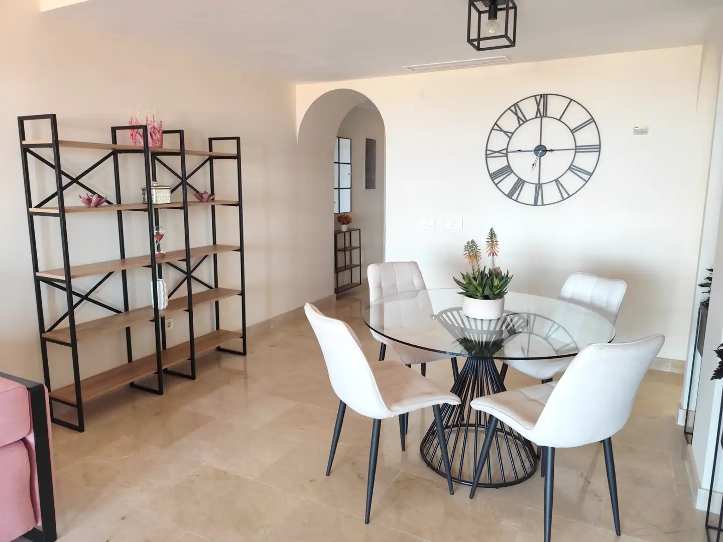 Menjador de Apartament en venda en Manilva amb Aire condicionat, Terrassa i Piscina