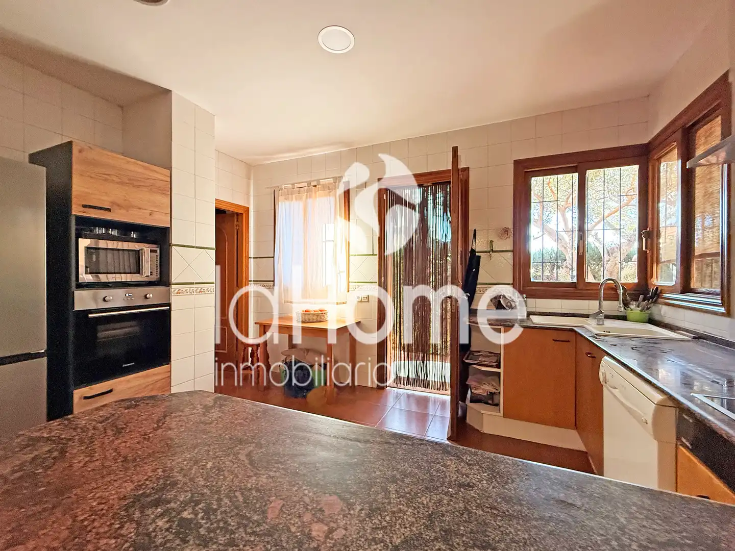 Cocina de Casa o chalet en venta en Paterna con Aire acondicionado, Jardín privado y Parquet