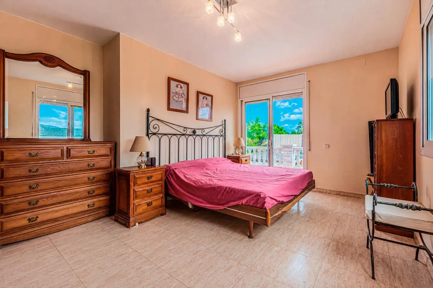 Dormitori de Casa o xalet en venda en Avinyonet del Penedès amb Jardí privat, Terrassa i Traster