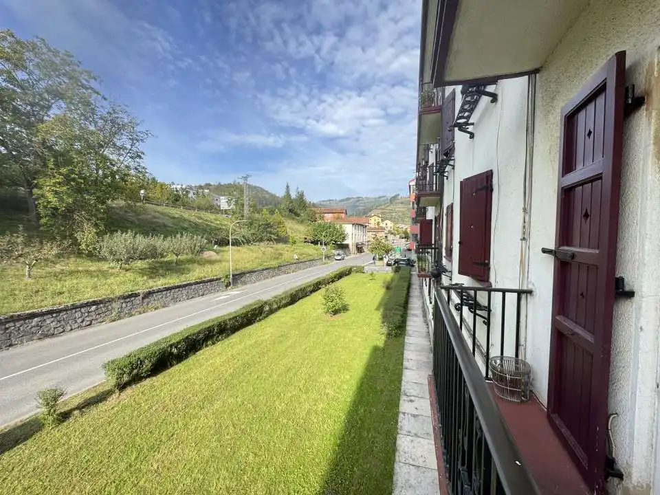 Vista exterior de Piso en venta en Bergara con Calefacción, Trastero y Amueblado