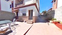 Vista exterior de Casa o xalet en venda en Álora amb Calefacció, Terrassa i Balcó