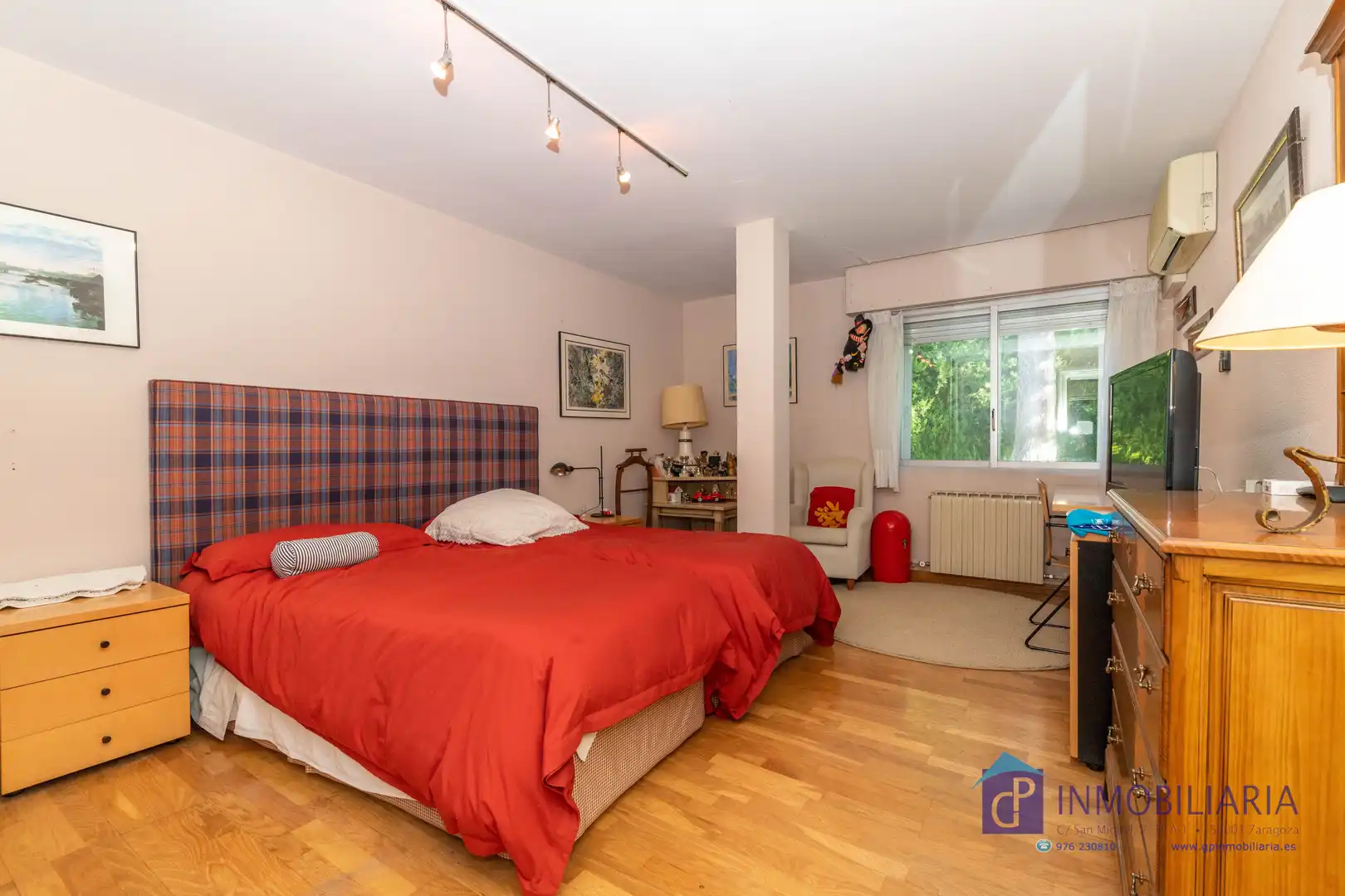Habitación de Casa o chalet en venta en Zaragoza con Aire acondicionado, Calefacción y Jardín privado