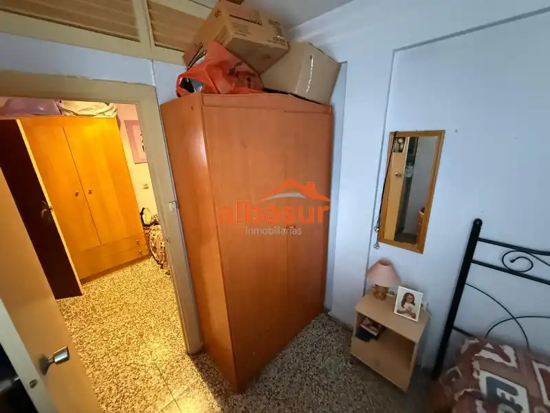 Dormitori de Pis en venda en Córdoba amb Aire condicionat i Terrassa